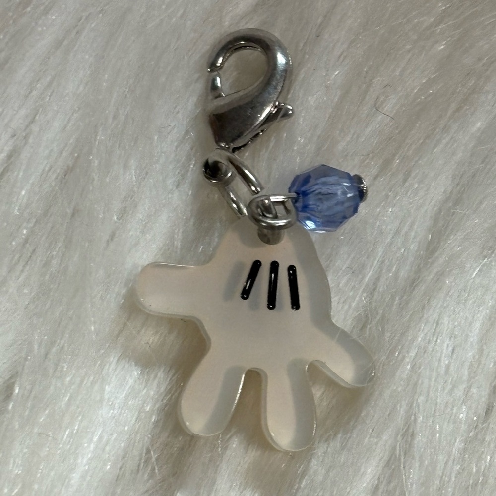 Disney Mickey Glove Charm